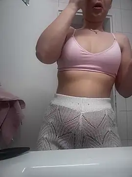 Snapshot of TheCinderella chatting on 03-02-25, 03:48 TheCinderella online show from 03-02-25, 03:48