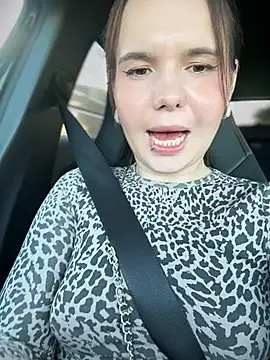 Snapshot of TheCinderella chatting on 03-04-25, 05:34 TheCinderella online show from 03-04-25, 05:34