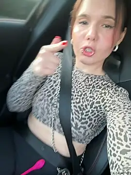 Snapshot of TheCinderella chatting on 03-04-25, 11:11 TheCinderella online show from 03-04-25, 11:11