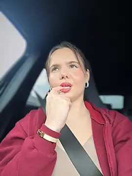 Snapshot of TheCinderella chatting on 03-05-25, 10:54 TheCinderella online show from 03-05-25, 10:54