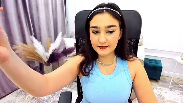 Snapshot of GoldenHeart_1 chatting on 02-09-25, 03:22 GoldenHeart 1 online show from 02-09-25, 03:22