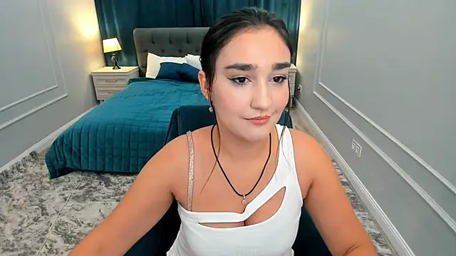 Snapshot of GoldenHeart_1 chatting on 10-07-25, 03:36 GoldenHeart 1 online show from 10-07-25, 03:36