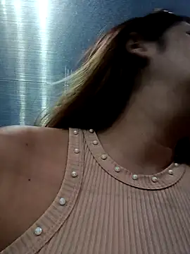 Snapshot of Latina_sexy1 chatting on 02-20-25, 11:32 Latina sexy1 online show from 02-20-25, 11:32