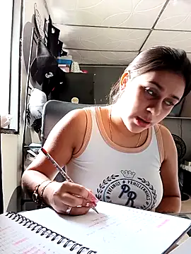 Latina sexy1 online show from 02-22-26, 05:22