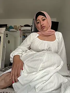 adila anich online show from 12-14-24, 07:46