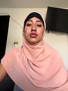 adila anich online show from 09-13-25, 09:47