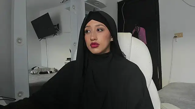 adila anich online show from 10-03-25, 10:07