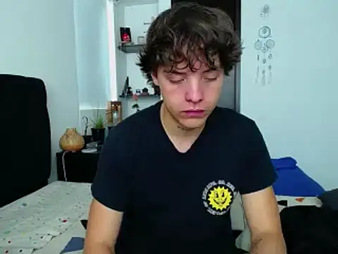 Santiago kiler online show from 12-21-24, 04:03