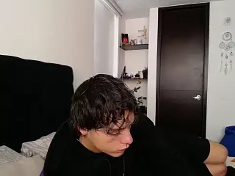 Santiago kiler online show from 12-27-24, 02:22