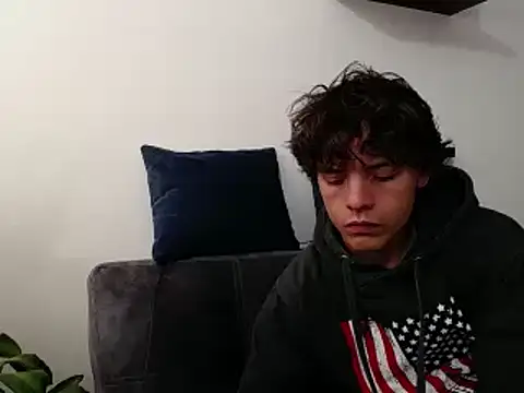 Santiago kiler online show from 12-29-24, 05:33