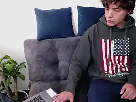 Santiago kiler online show from 12-29-24, 08:37