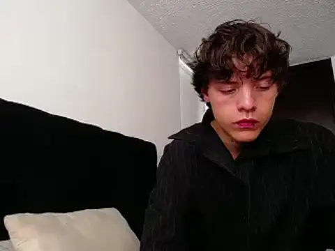 Santiago kiler online show from 12-30-24, 08:36