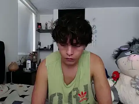 Santiago kiler online show from 01-20-25, 04:55