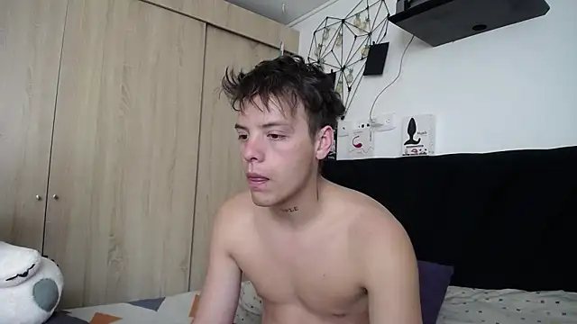 Santiago kiler online show from 09-13-25, 12:27