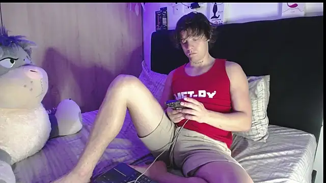 Santiago kiler online show from 04-28-26, 02:27