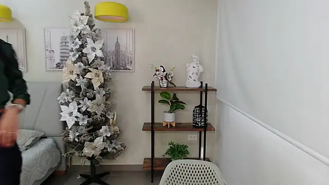 Sassy--Girl online show from 12-23-24, 07:09