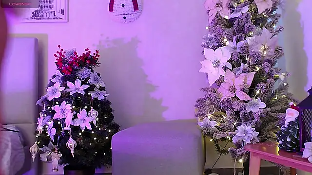 Sassy--Girl online show from 12-24-24, 06:06