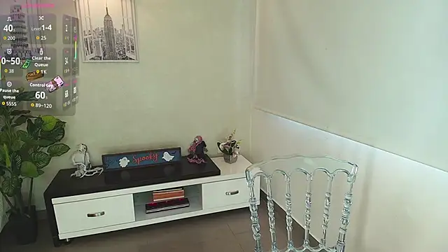 Sassy--Girl online show from 10-30-25, 06:08