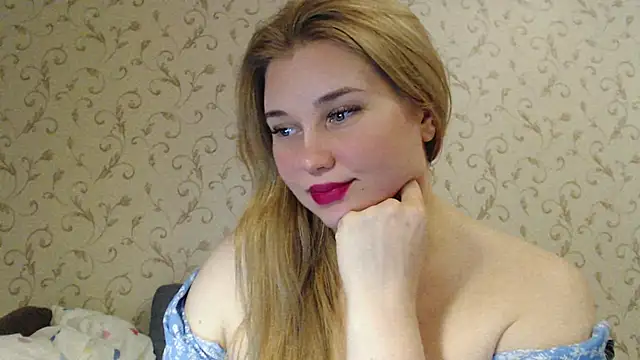 Snapshot of mmmPinUpGirl chatting on 02-24-25, 08:25 mmmPinUpGirl online show from 02-24-25, 08:25