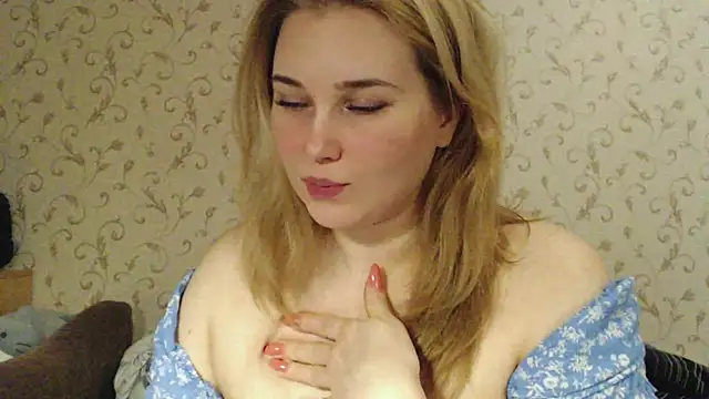 Snapshot of mmmPinUpGirl chatting on 03-09-25, 07:05 mmmPinUpGirl online show from 03-09-25, 07:05