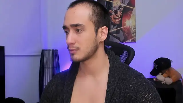 Snapshot of AlexRivera6 chatting on 12-08-24, 10:47 AlexRivera6 online show from 12-08-24, 10:47