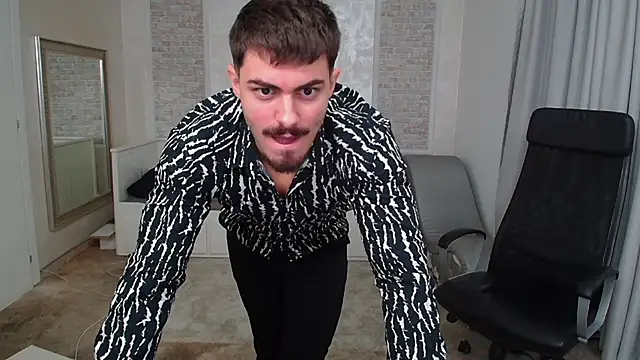 Snapshot of WilsonJules chatting on 12-30-24, 01:58 WilsonJules online show from 12-30-24, 01:58