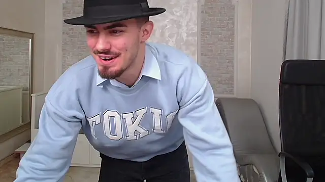 Snapshot of WilsonJules chatting on 01-04-25, 02:04 WilsonJules online show from 01-04-25, 02:04