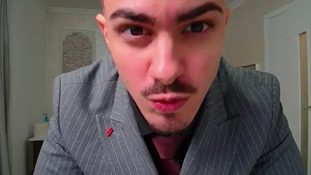 Snapshot of WilsonJules chatting on 01-25-25, 07:49 WilsonJules online show from 01-25-25, 07:49