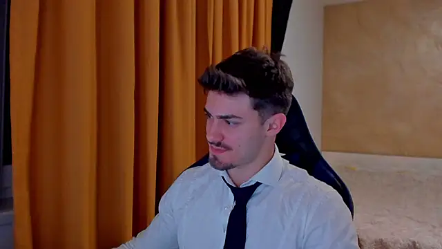 Snapshot of WilsonJules chatting on 03-15-25, 07:05 WilsonJules online show from 03-15-25, 07:05