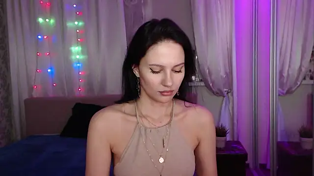 Snapshot of Zlata888 chatting on 03-05-25, 12:00 Zlata888 online show from 03-05-25, 12:00