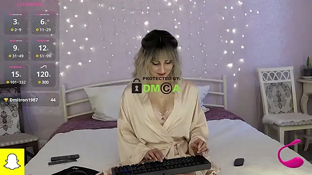 Snapshot of --SUCCESS-- chatting on 03-08-25, 11:27 --SUCCESS-- online show from 03-08-25, 11:27