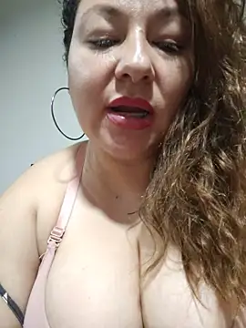 Snapshot of sakotodika chatting on 05-19-26, 01:56 sakotodika online show from 05-19-26, 01:56
