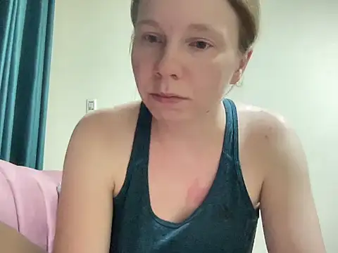 Snapshot of SweetLucy96 chatting on 10-30-25, 07:25 SweetLucy96 online show from 10-30-25, 07:25