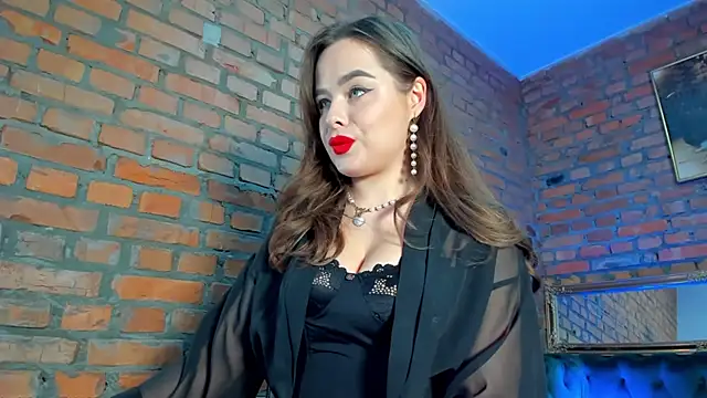 Snapshot of MistressMilana chatting on 12-13-24, 06:16 MistressMilana online show from 12-13-24, 06:16