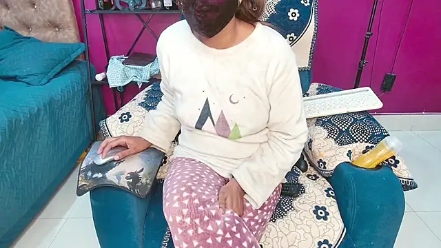 Naughty nightz online show from 12-24-24, 11:38