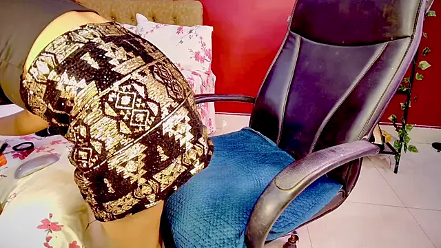 Naughty nightz online show from 02-15-25, 06:01