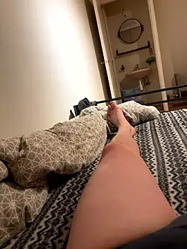 Snapshot of Ilikegranny666 chatting on 04-15-26, 07:32 Ilikegranny666 online show from 04-15-26, 07:32