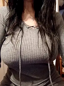 Snapshot of eva750 chatting on 02-26-25, 05:07 eva750 online show from 02-26-25, 05:07