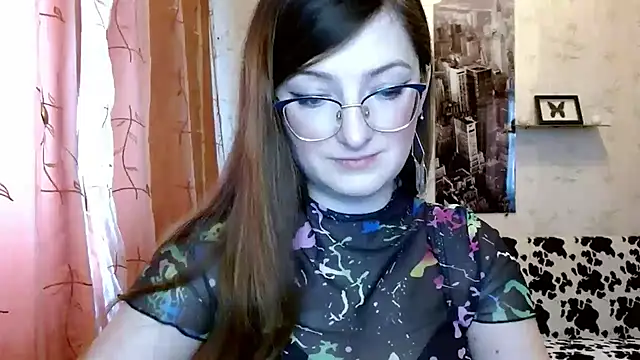 Snapshot of Arielsssplash chatting on 02-05-25, 08:11 Arielsssplash online show from 02-05-25, 08:11