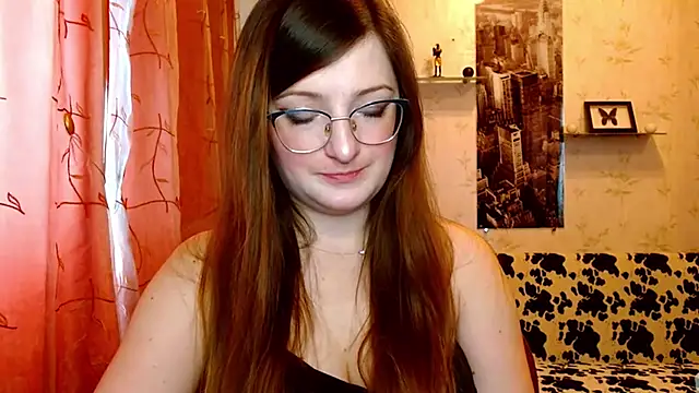 Snapshot of Arielsssplash chatting on 02-19-25, 07:50 Arielsssplash online show from 02-19-25, 07:50