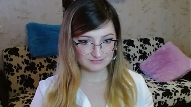 Snapshot of Arielsssplash chatting on 10-01-25, 06:52 Arielsssplash online show from 10-01-25, 06:52