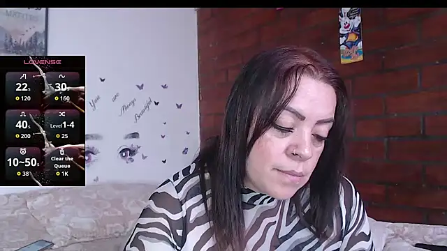 LIila28six online show from 04-10-26, 12:54