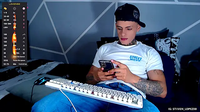 danilohot 19 online show from 09-14-25, 07:46