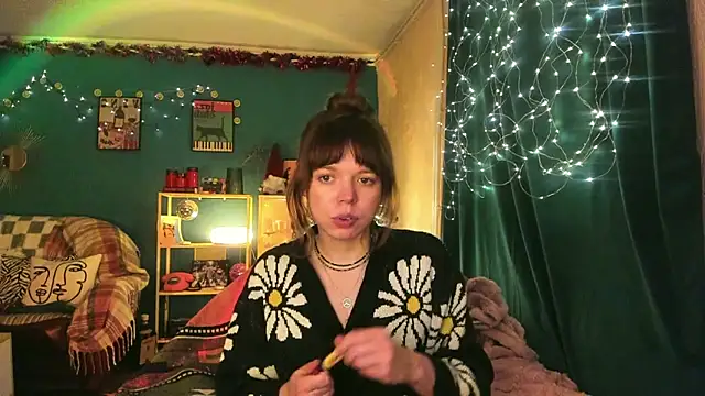 ClancyMorissey online show from 12-16-25, 06:57