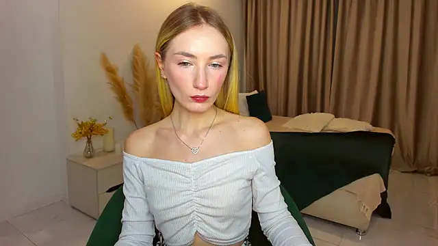 bella  rose online show from 02-08-25, 05:51