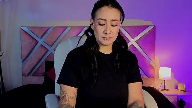  kelly hous36 online show from 04-11-26, 01:15