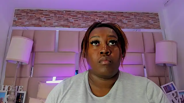 Snapshot of ShaniaBrownn chatting on 10-01-25, 07:42 ShaniaBrownn online show from 10-01-25, 07:42