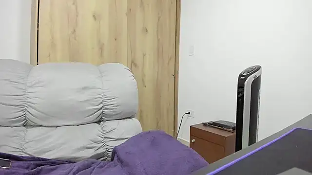 xspecialoomx online show from 12-05-25, 02:14