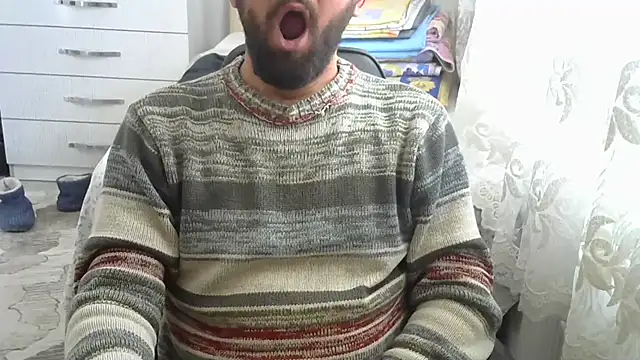 Snapshot of crazybaby5461 chatting on 10-18-25, 12:50 crazybaby5461 online show from 10-18-25, 12:50