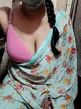 Snapshot of sangeetha4bide chatting on 10-23-25, 05:18 sangeetha4bide online show from 10-23-25, 05:18